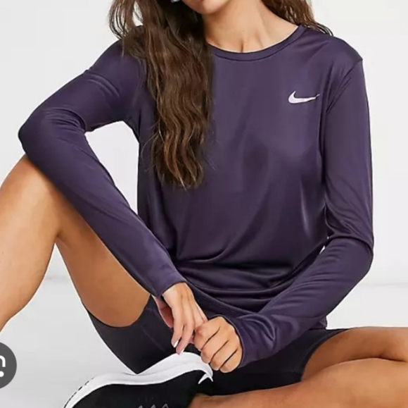 NIke Running DRI FIT Long Sleeve Purple Size Small - Picture 13 of 13